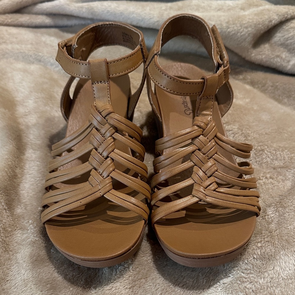 BareTraps Women's Tan Strappy Sandals
